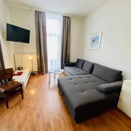 Doppelzimmer Cocktail, Direkt Am Alten Strom Rostock Exterior photo